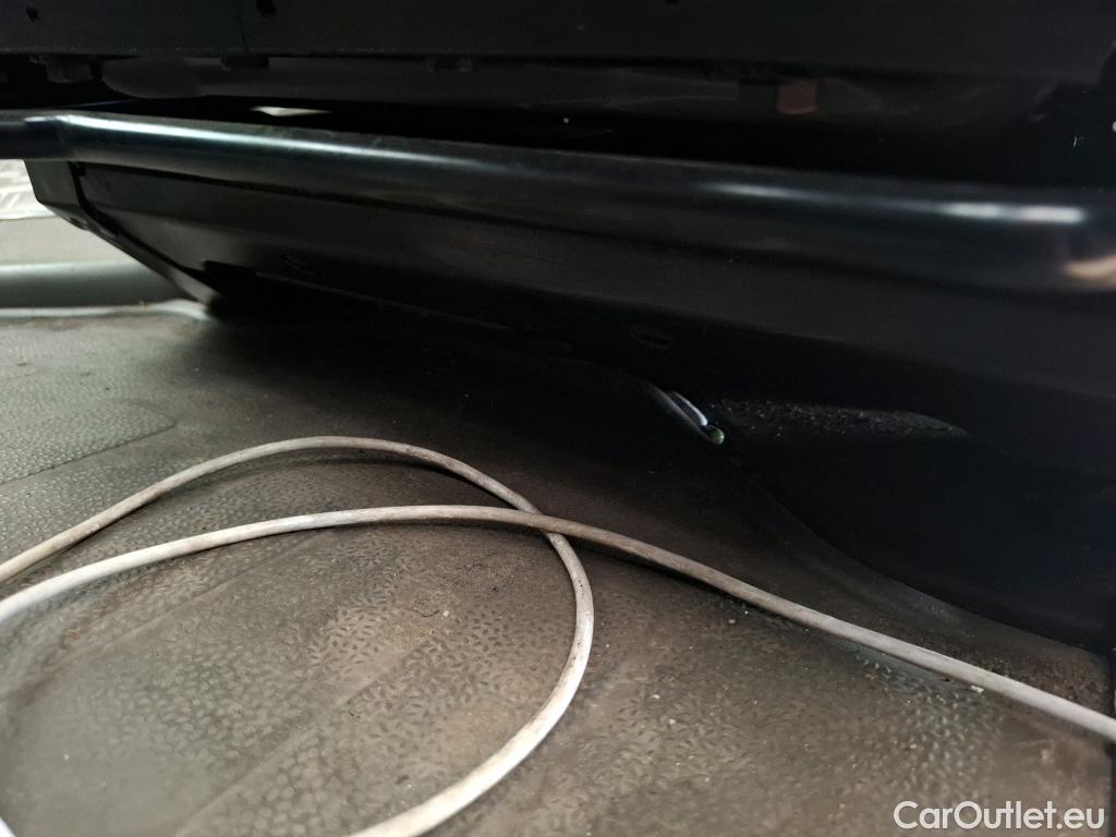  Volkswagen  Crafter  Fourgon e- 35 Fourgon mittellang Hochdach FWD 35kWh BVA #23