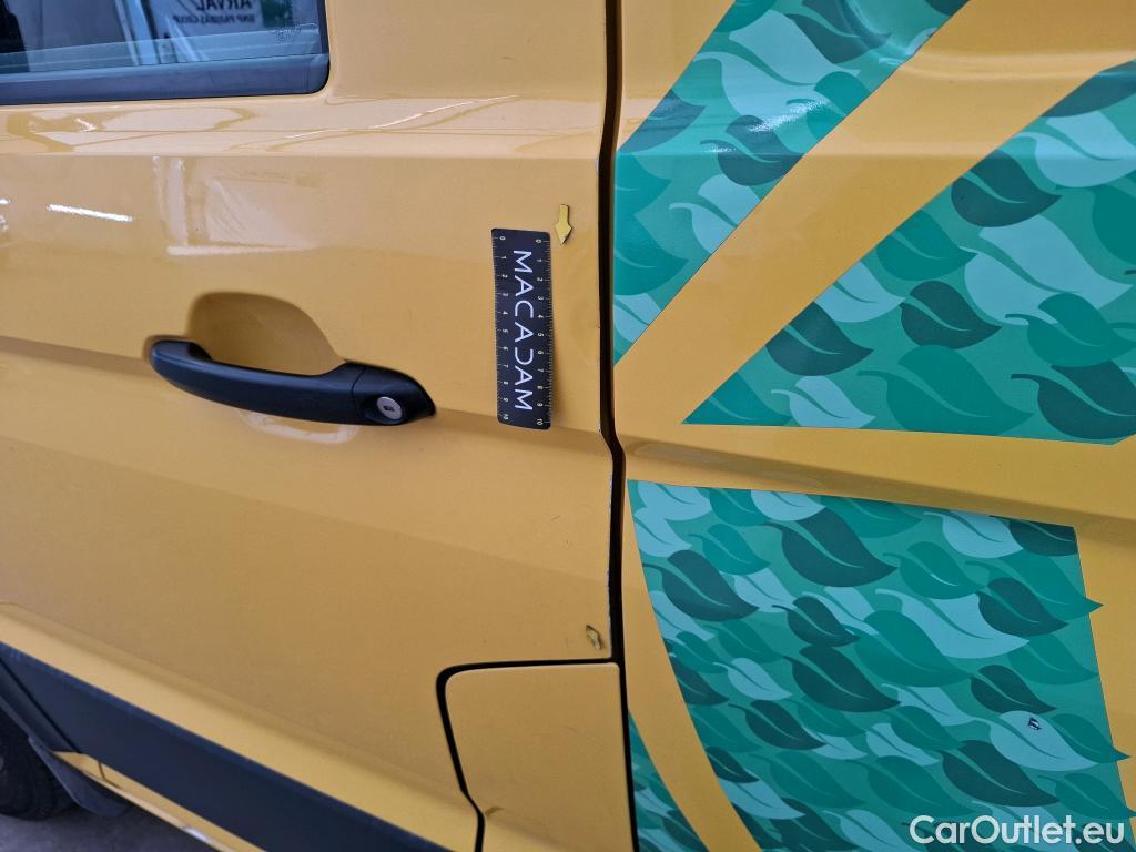  Volkswagen  Crafter  Fourgon e- 35 Fourgon mittellang Hochdach FWD 35kWh BVA #39