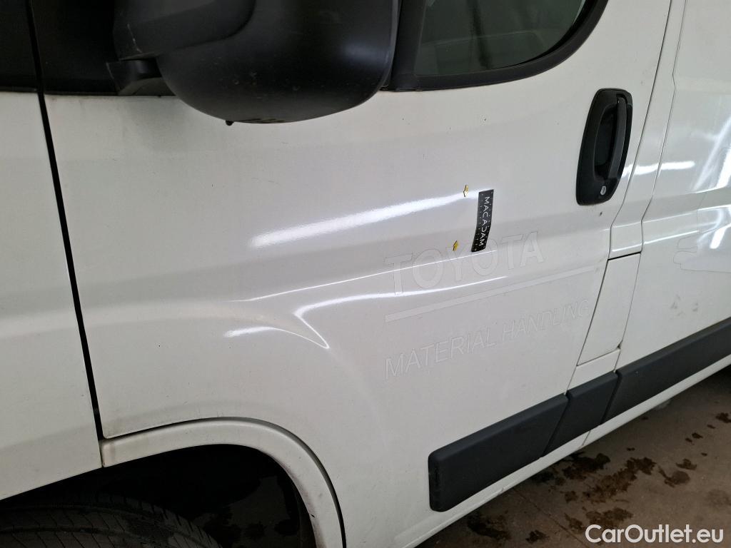  Peugeot  Boxer PEUGEOT  / 2014 / 4P / Fourgon tôlé BlueHDi S&S 120 ASPHALT 333 L1H2 #29
