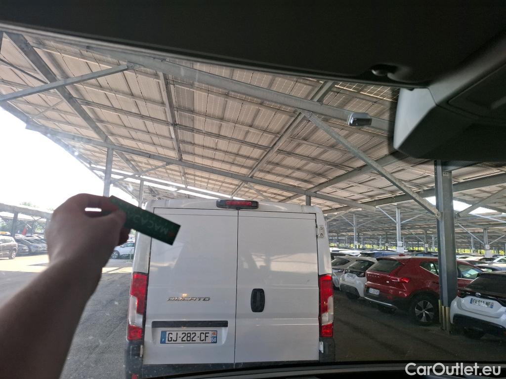  Volkswagen  Crafter  Fourgon Fourgon 35 mittlerer Radstand mit Hochdach FWD 2.0 #1