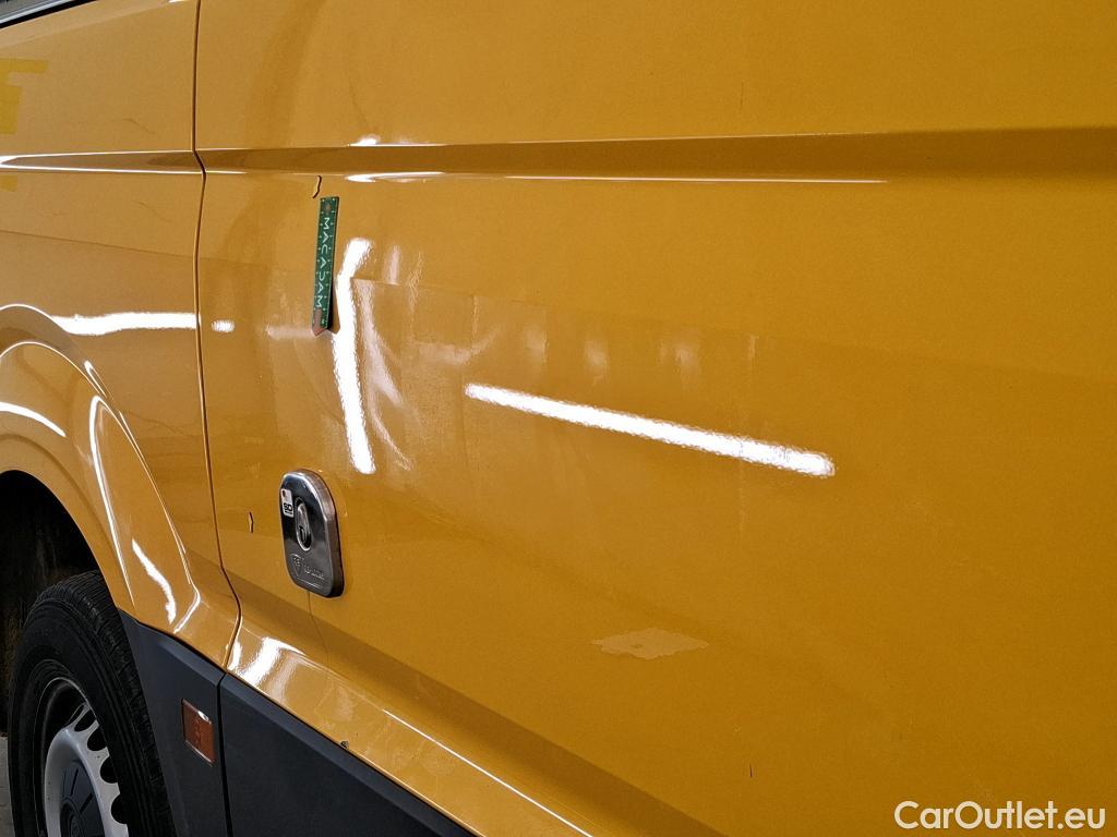 Volkswagen  Crafter  Fourgon Fourgon 35 mittlerer Radstand mit Hochdach FWD 2.0 #6