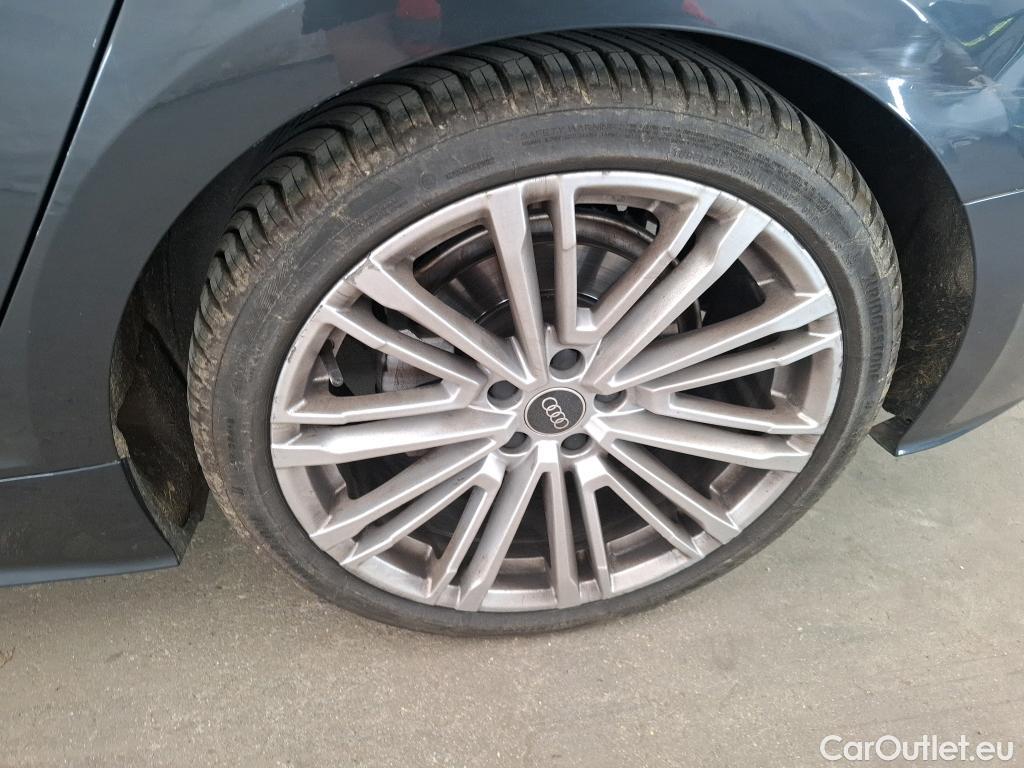  Audi  A5 Sportback AUDI  / 2019 / 5P / Berline 40 TFSI 204 S TRONIC 7 AVUS SB #27