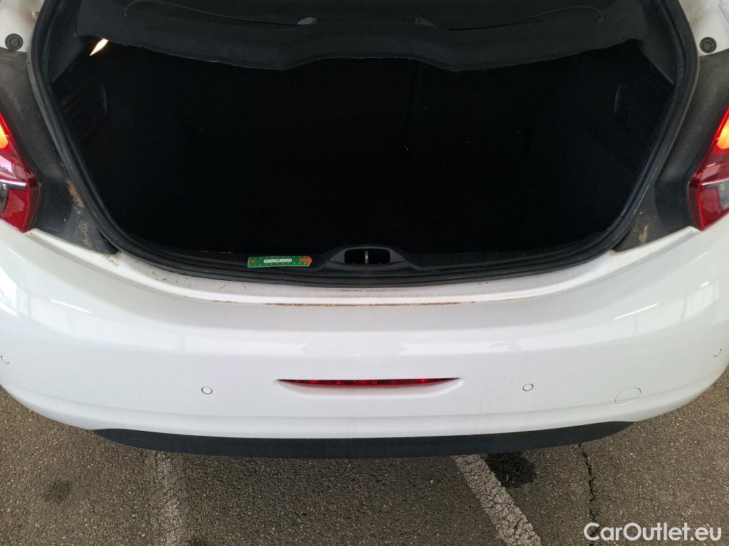  Peugeot  208 PEUGEOT  / 2015 / 5P / Berline &BLUEHDI 100 S&S ALLURE BUSINESS #18