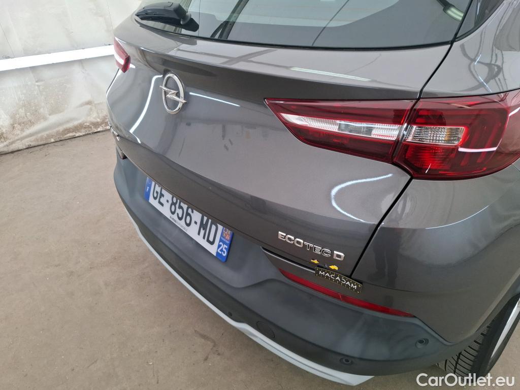  Opel   Grandland X Grandland X Elegance Business 1.5 130CV BVM6 E6d #1