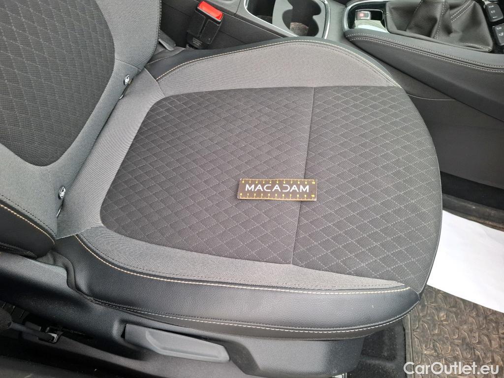  Opel   Grandland X Grandland X Elegance Business 1.5 130CV BVM6 E6d #16