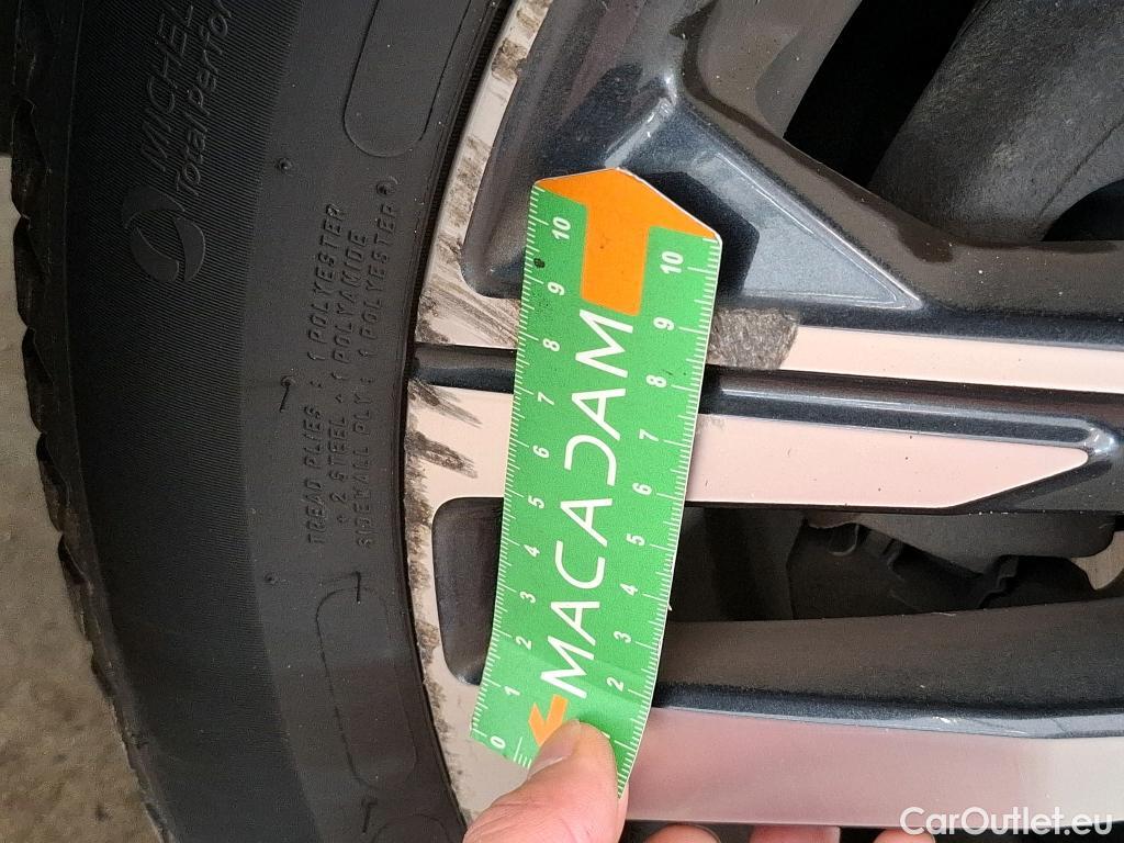  Peugeot  208  Allure Business 1.2 PureTech 100CV BVM6 E6d #4