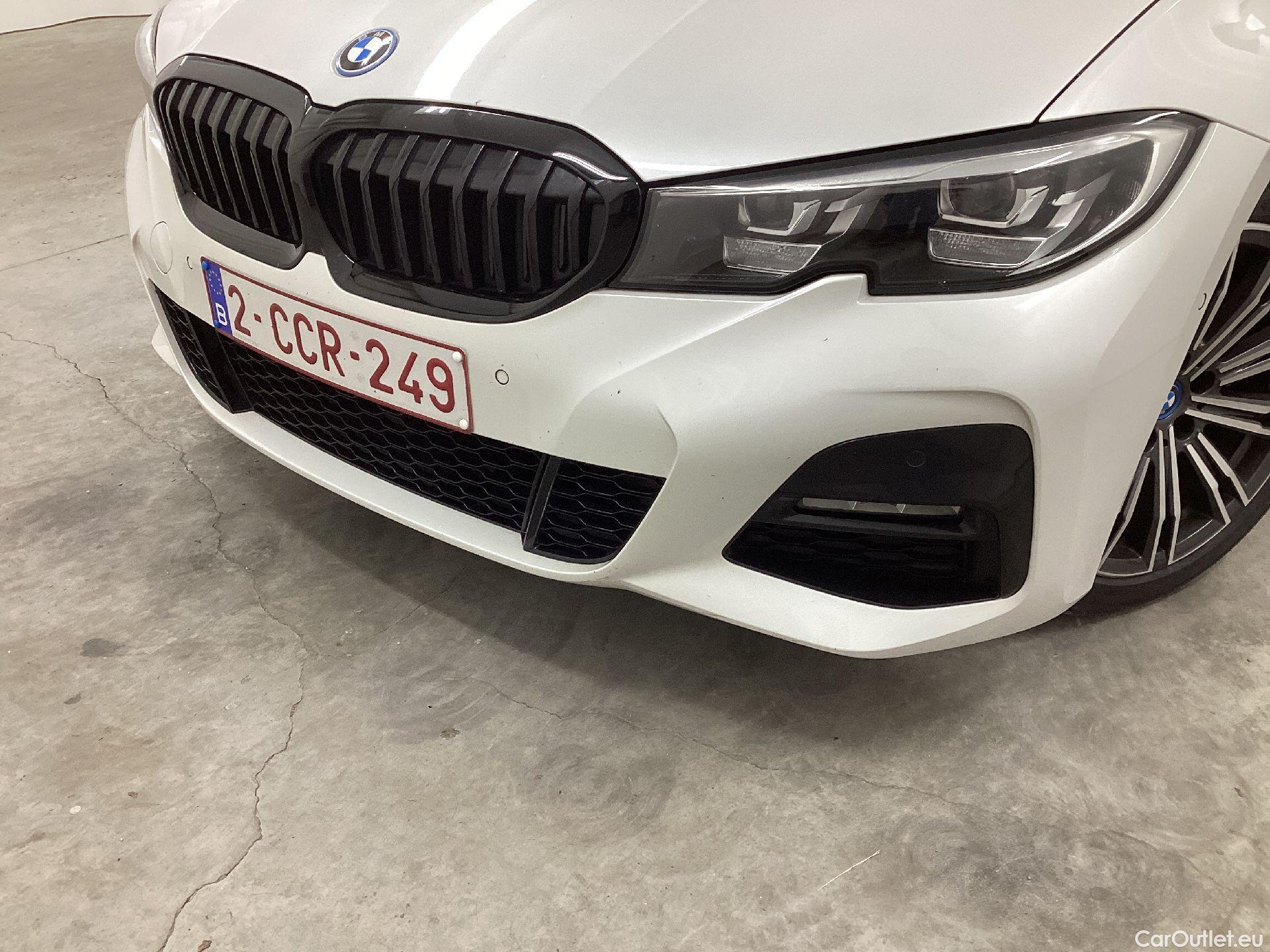  Bmw  Serie 3 BMW, 3-serie T FL'22 PHEV, BMW 3 Reeks Touring 320e (150 kW) 5d ///M-Sportkit #1