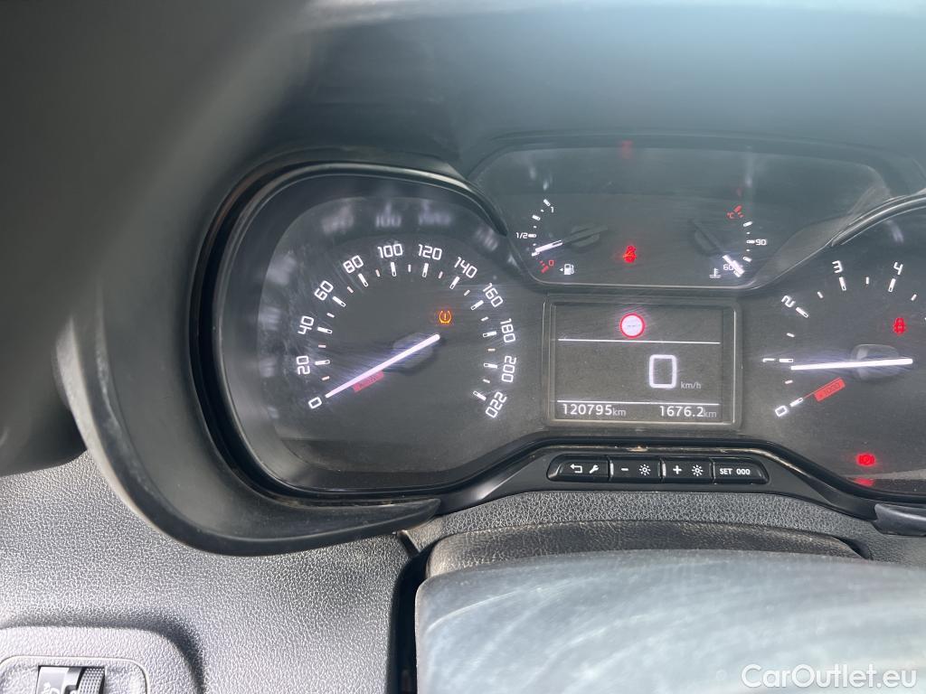  Citroen  Berlingo CITROEN  / 2018 / 4P / combi Talla M BlueHDi 100 S&S LIVE PACK BUSINE #57