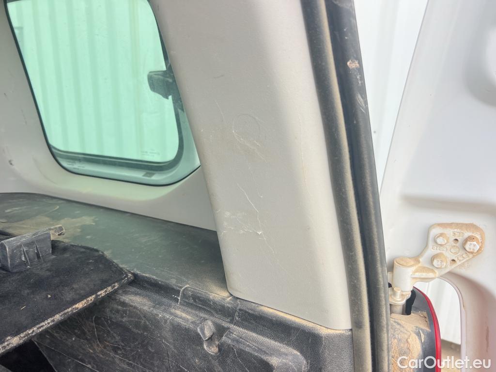 Citroen  Berlingo CITROEN  / 2018 / 4P / combi Talla M BlueHDi 100 S&S LIVE PACK BUSINE #43