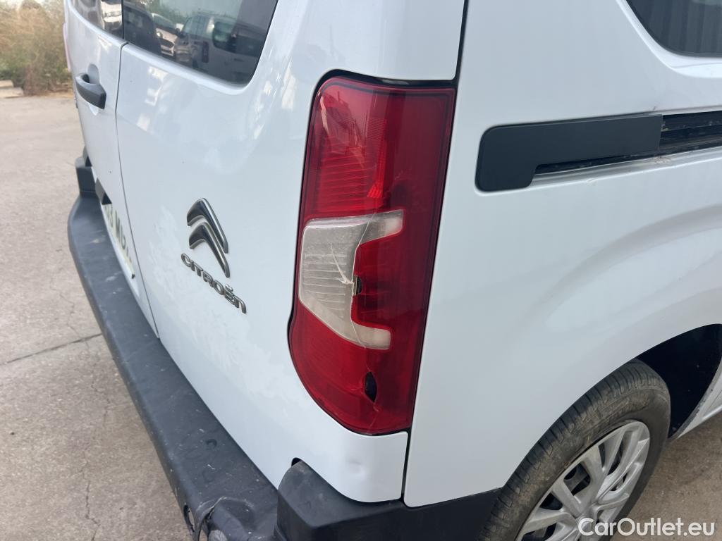  Citroen  Berlingo CITROEN  / 2018 / 4P / combi Talla M BlueHDi 100 S&S LIVE PACK BUSINE #15