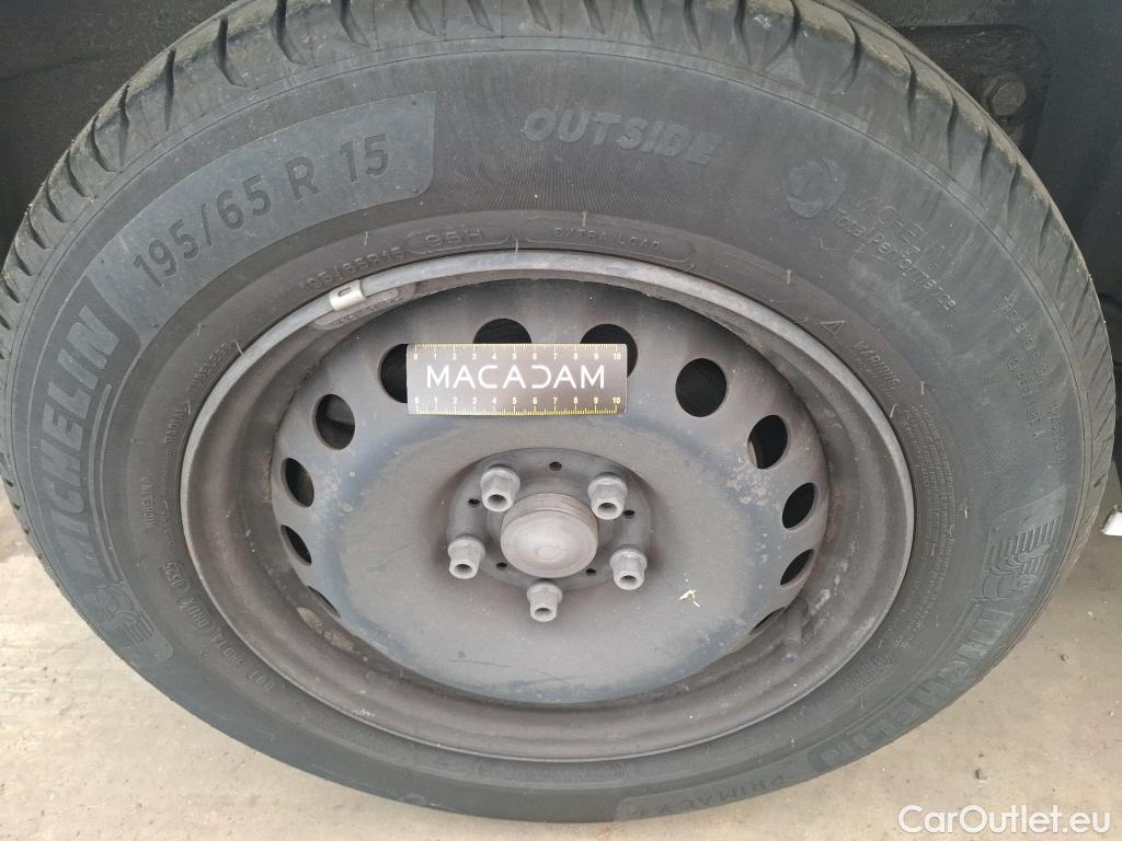  Renault  Kangoo  II Express Maxi Extra (Série Spéciale) 1.5 dCi 95CV BVM6 E6dT #39