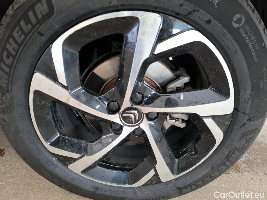  Citroen  C5 Aircross CITROEN  / 2018 / 5P / SUV PureTech 130 S&S EAT8 Shine #10
