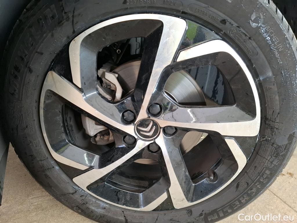  Citroen  C5 Aircross CITROEN  / 2018 / 5P / SUV PureTech 130 S&S EAT8 Shine #6