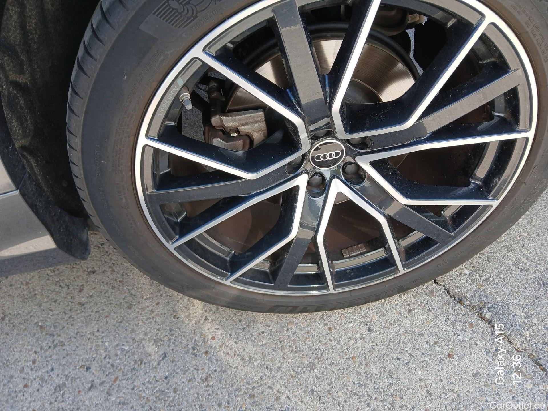 Audi  Q8 AUDI  / 2018 / 5P / todoterreno 55 TFSIe 250kW (340CV) quattro tiptronic #11