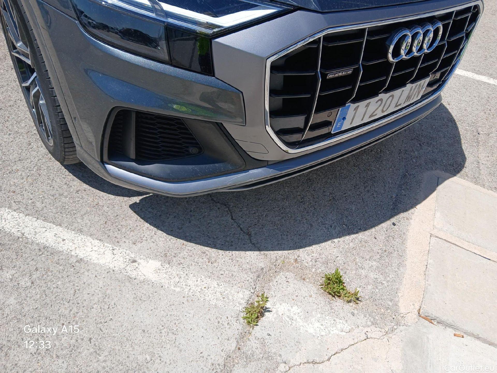  Audi  Q8 AUDI  / 2018 / 5P / todoterreno 55 TFSIe 250kW (340CV) quattro tiptronic #3