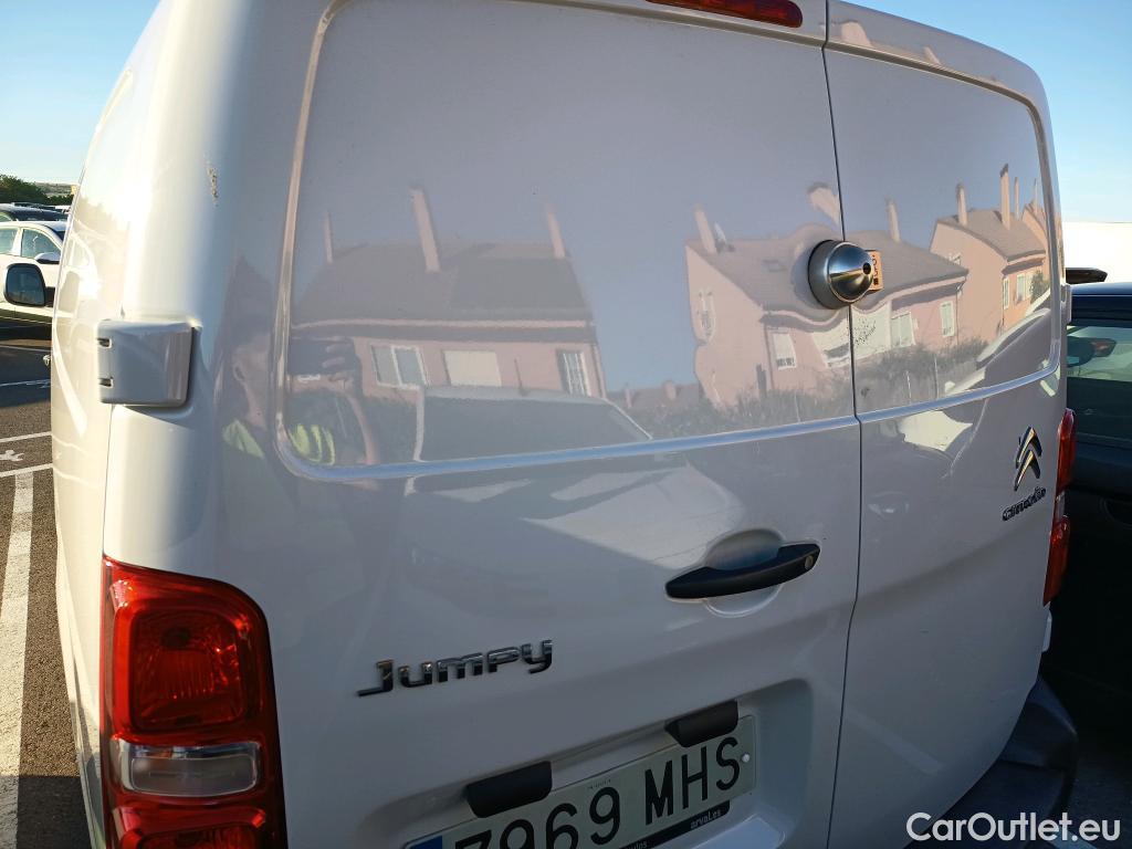  Citroen  Jumpy CITROEN  / 2016 / 4P / furgón Talla XL BlueHDi 145 S&S 6v Control #46