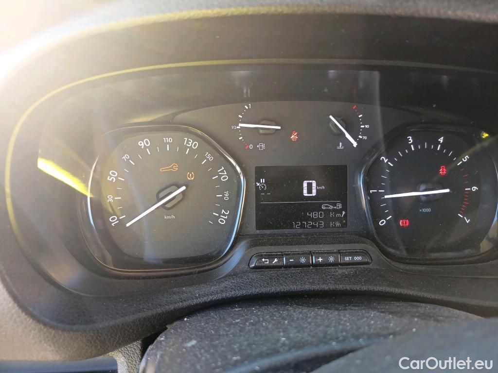  Citroen  Jumpy CITROEN  / 2016 / 4P / furgón Talla XL BlueHDi 145 S&S 6v Control #43