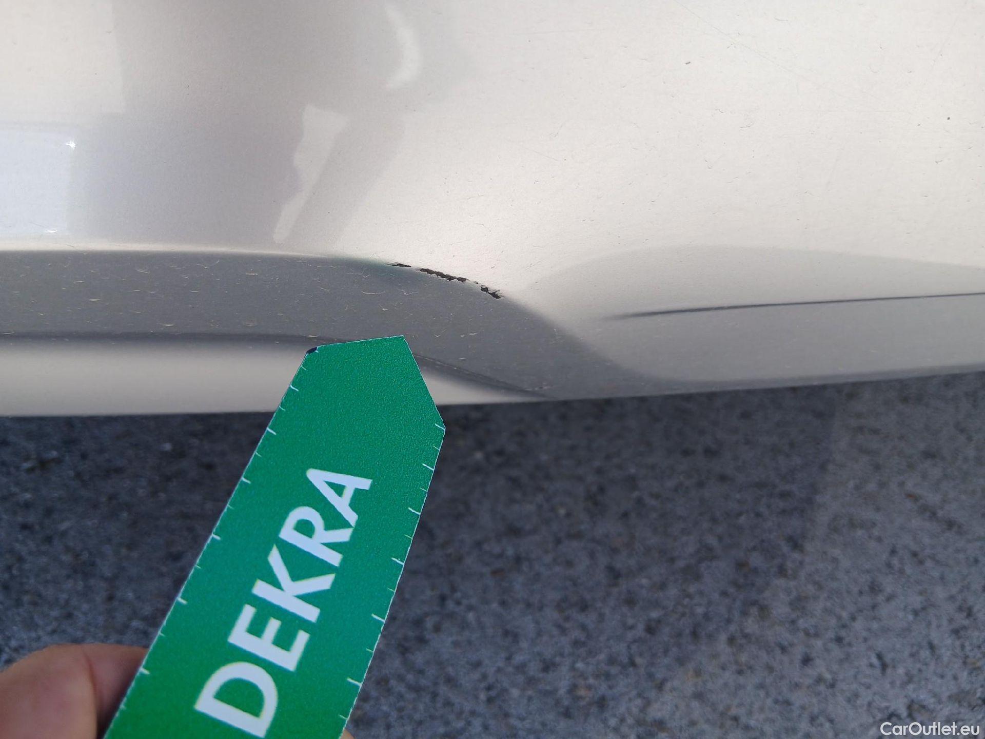 KIA  Sportage KIA  / 2022 / 5P / todoterreno 1.6 T-GDi PHEV 198kW (265CV) Drive 4X4 #16