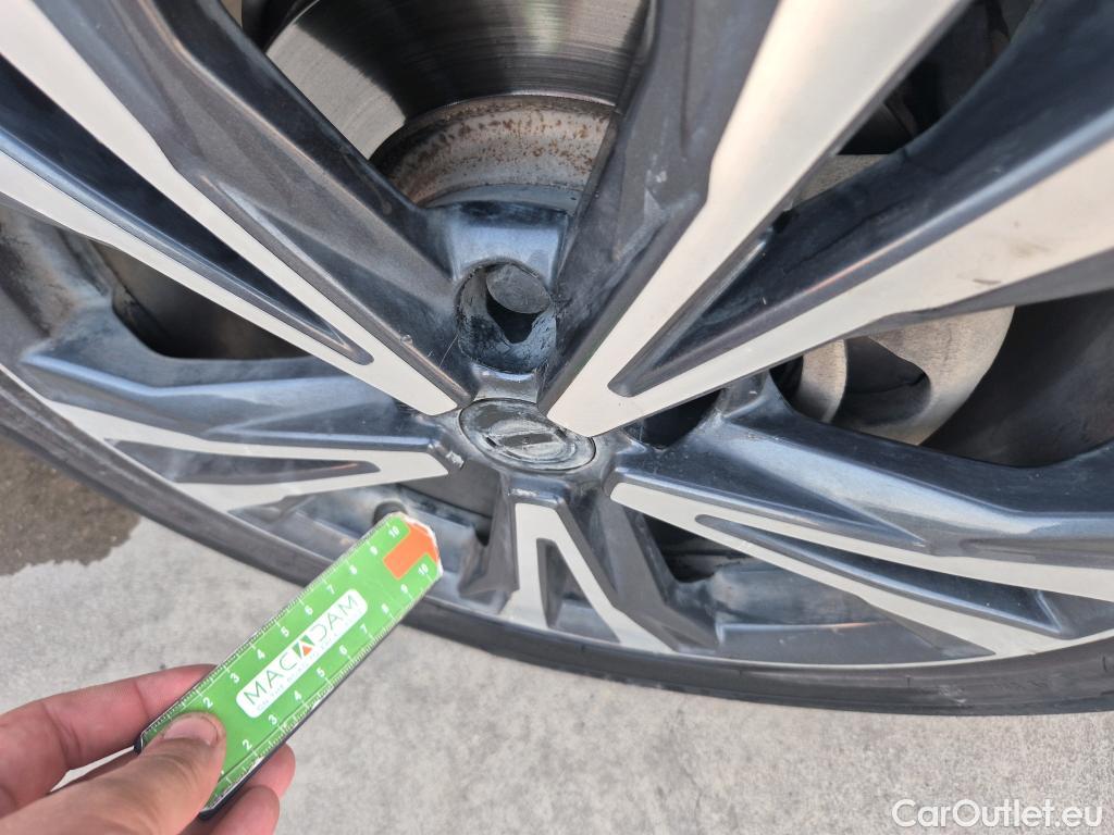  Nissan  Qashqai NISSAN  / 2017 / 5P / todoterreno DIG-T 103 kW (140 CV) E6D N-CONNECTA #16