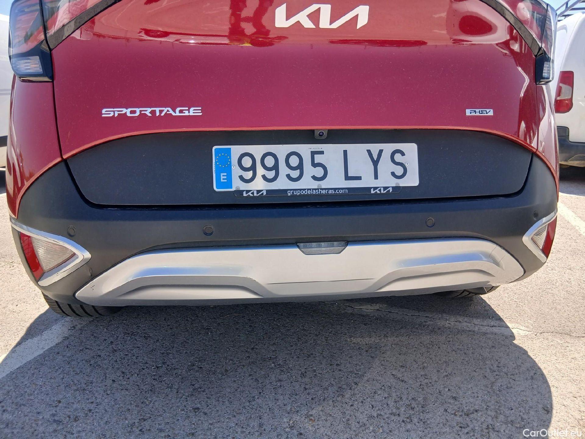  KIA  Sportage KIA  / 2022 / 5P / todoterreno 1.6 T-GDi PHEV 198kW (265CV) Drive 4X4 #17