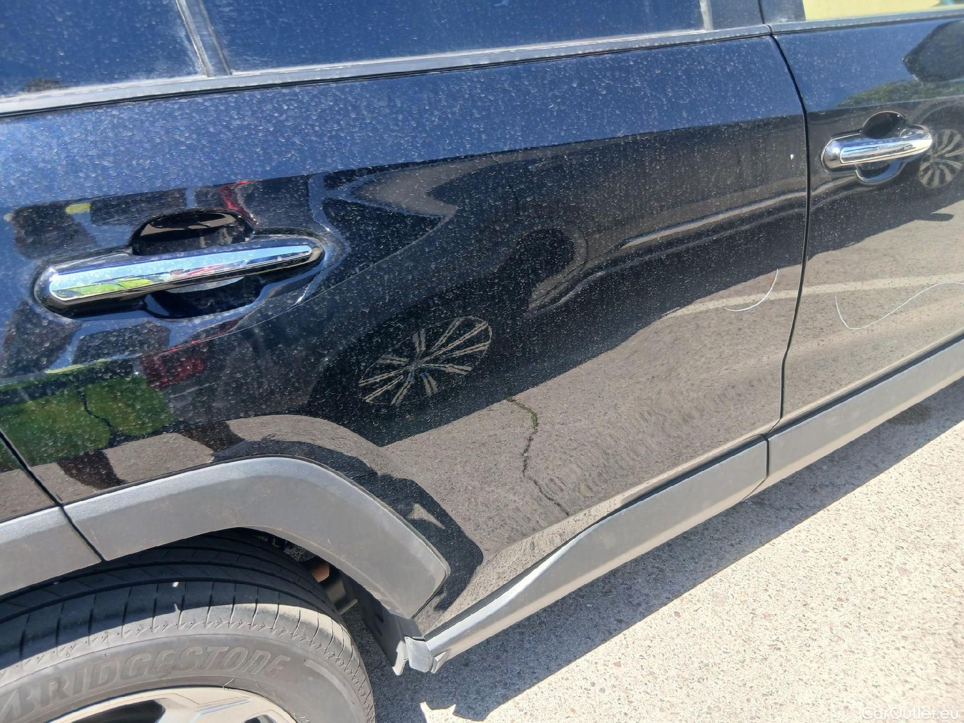  Toyota  RAV4 TOYOTA  / 2018 / 5P / todoterreno 2.5l 220H Luxury #21