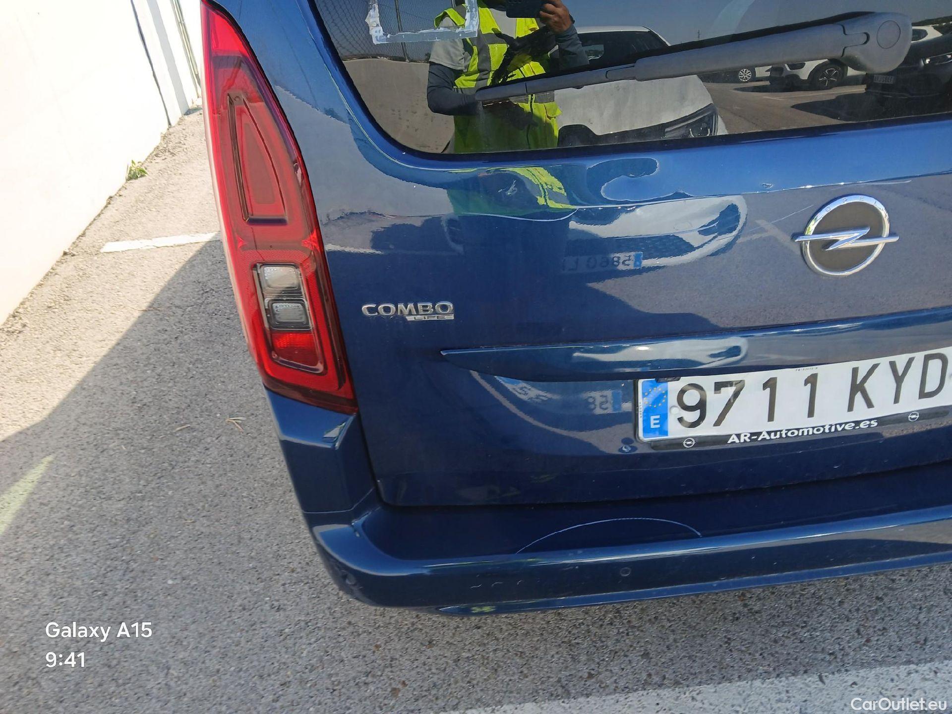  Opel  Combo OPEL  Life / 2018 / 5P / monovolumen compacto 1.5 TD 96kW (130CV) S/S Innovation L #31