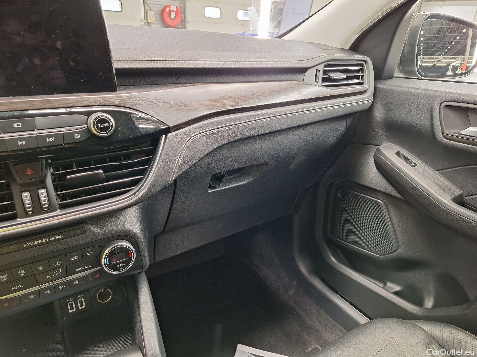  Ford  Kuga Ford,  '19, Ford  1.5 EcoBlue 88kW Aut. Vignale 5d #1