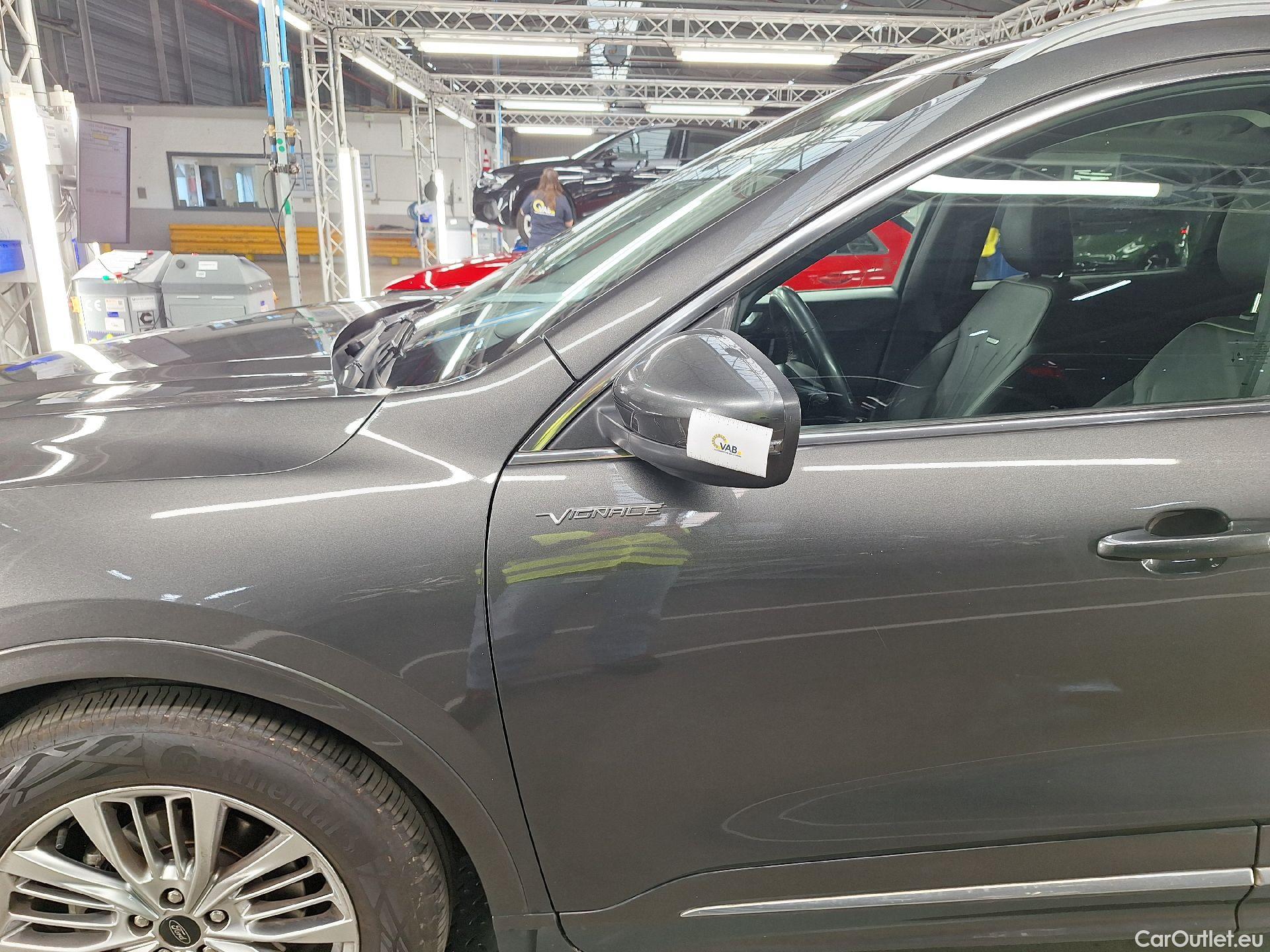  Ford  Kuga Ford,  '19, Ford  1.5 EcoBlue 88kW Aut. Vignale 5d #5