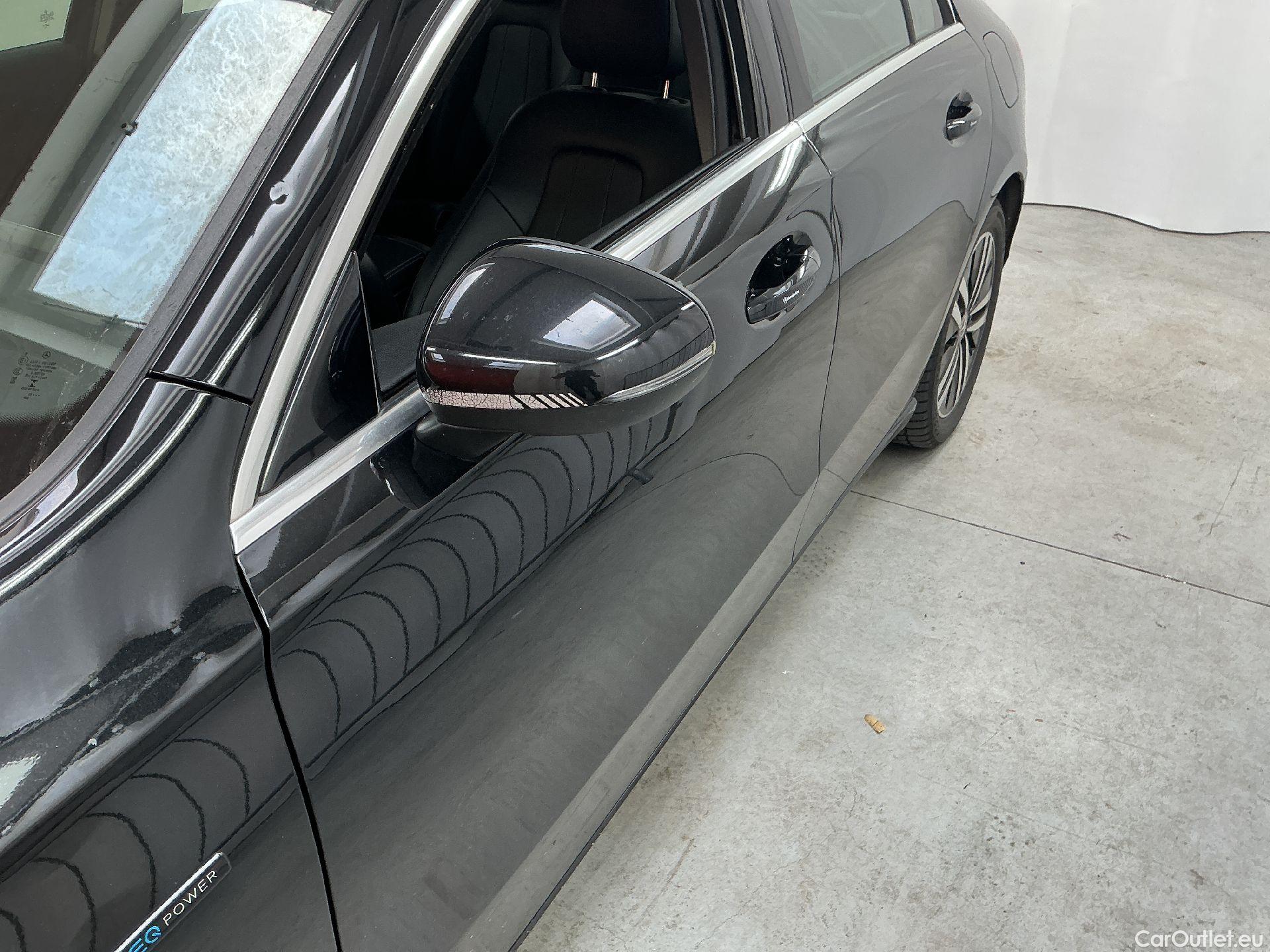  Mercedes  A-Klasse Mercedes, A-Class Berline '18, Mercedes-Benz  Limousine A 250e Business S #1