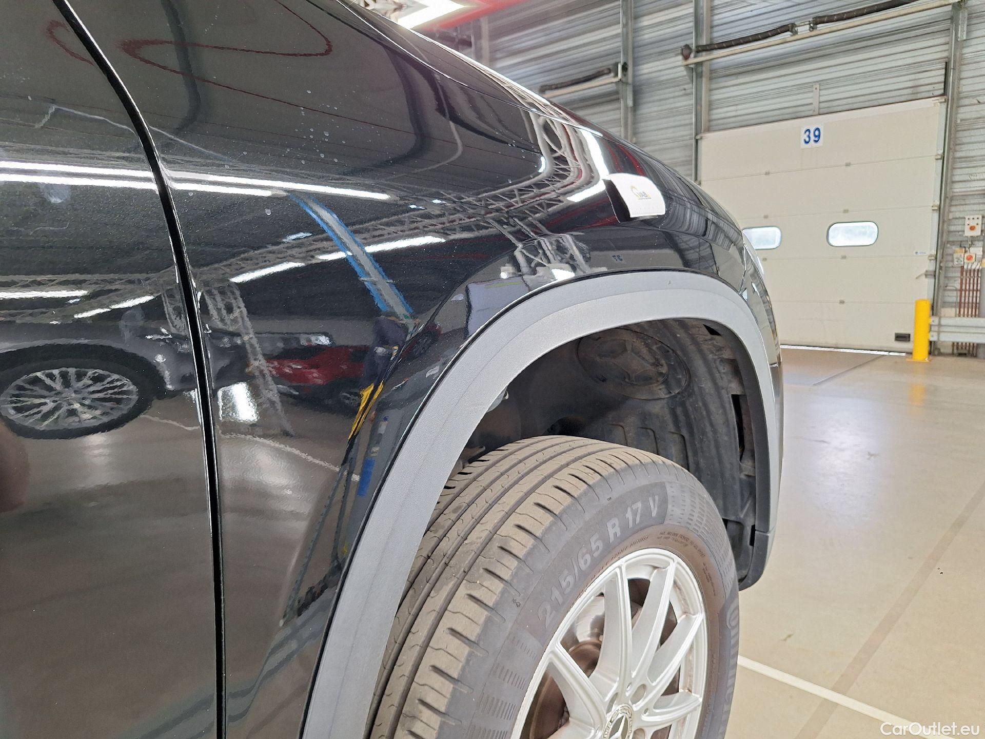  Mercedes  GLA Mercedes,  '20, Mercedes-Benz   180 Business Solution 5d #33