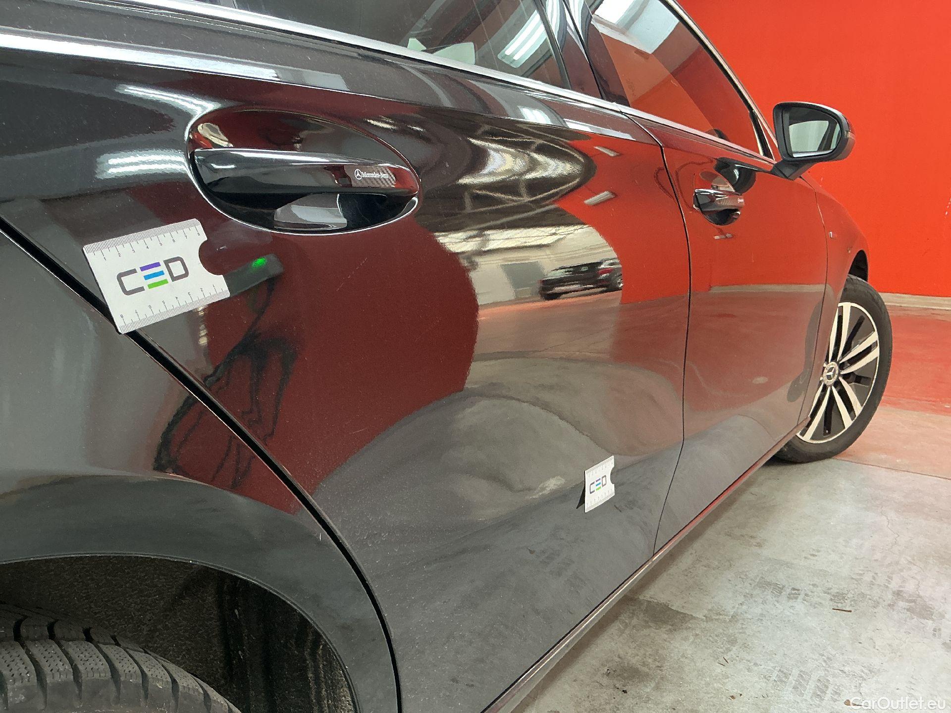  Mercedes  A-Klasse Mercedes, A-Class Berline '18, Mercedes-Benz  Limousine A 250e Business S #26