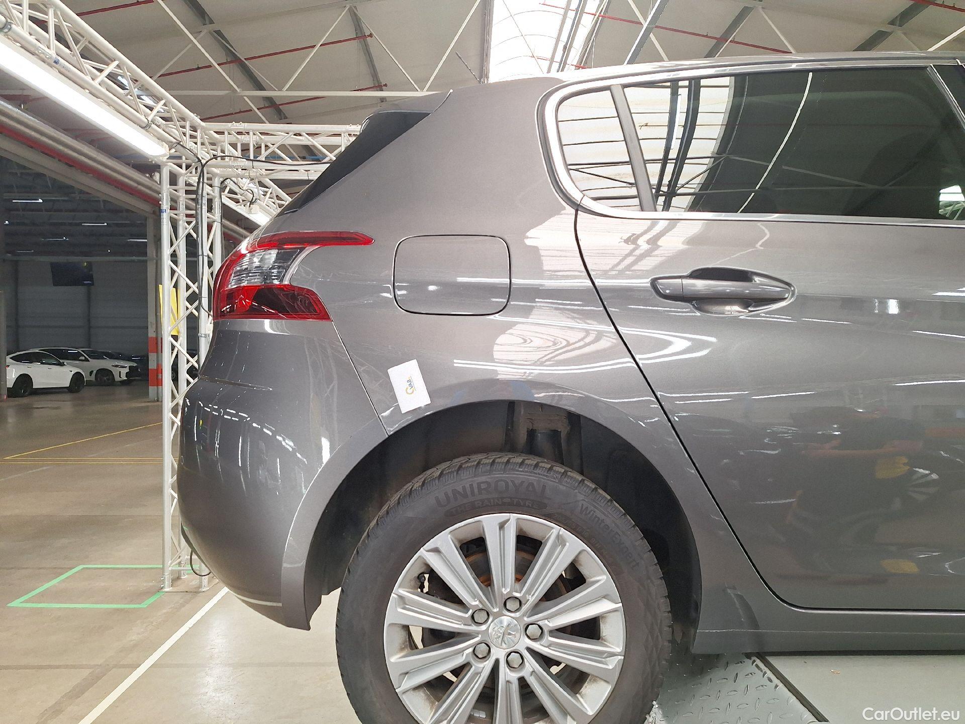  Peugeot  308 Peugeot,  FL'17, Peugeot  1.5 BlueHDi 130 S&S EAT8 Allure Pack 5 #17