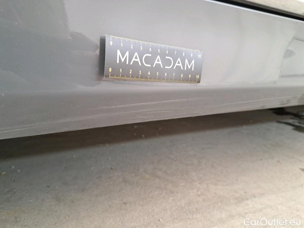  Bmw  Serie 7 BMW Série 7 Limousine / 2019 / 4P / Berline 745Le xDrive 394 ch Exclusive BVA8 #20