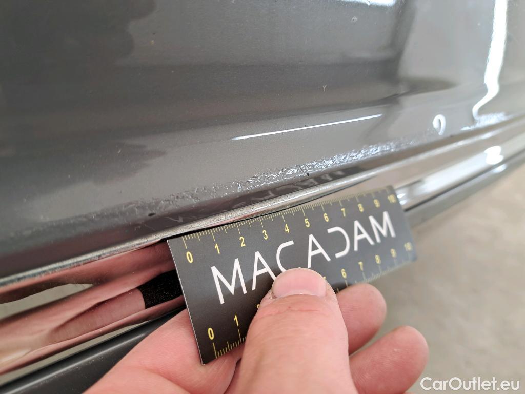  Bmw  Serie 7 BMW Série 7 Limousine / 2019 / 4P / Berline 745Le xDrive 394 ch Exclusive BVA8 #22