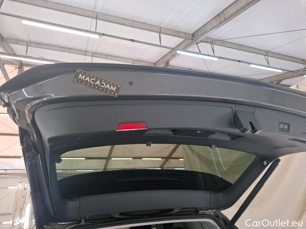  Volkswagen  Touareg VOLKSWAGEN   2018  5P  SUV 3 0 V6 TDI 231 4WD CARAT EXCLUSIVE AUTO #57