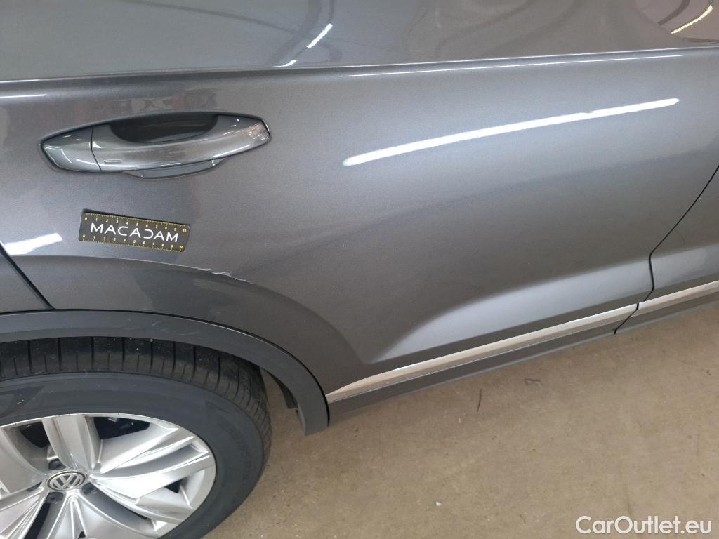 Volkswagen  Touareg VOLKSWAGEN   2018  5P  SUV 3 0 V6 TDI 231 4WD CARAT EXCLUSIVE AUTO #49