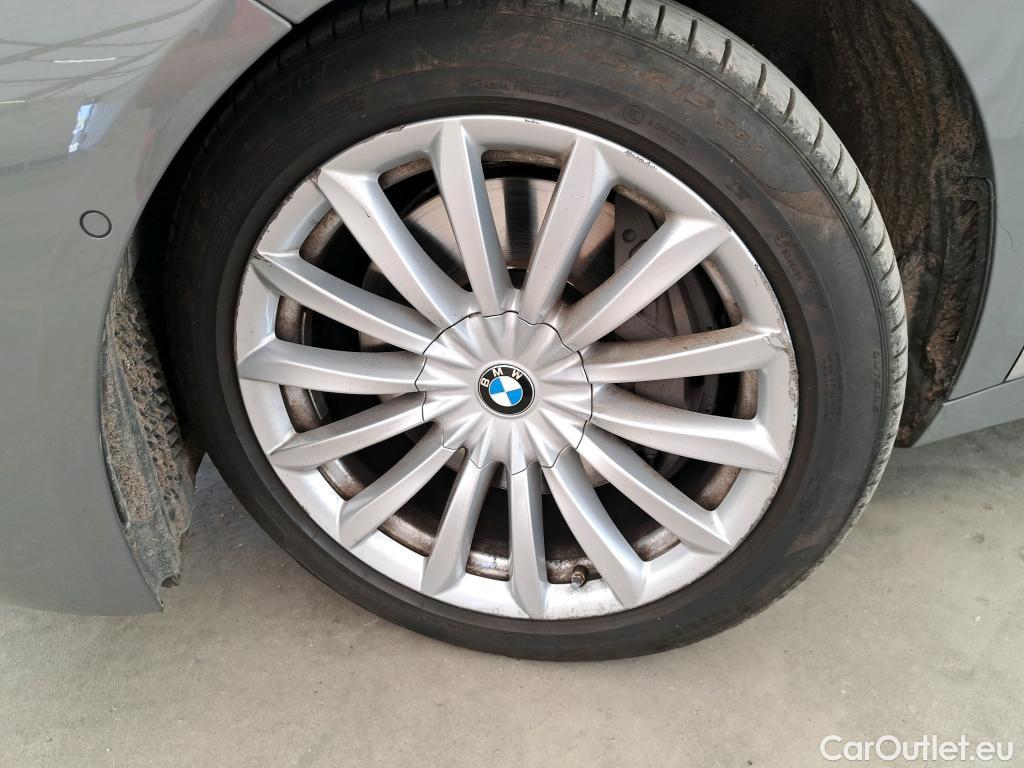  Bmw  Serie 7 BMW Série 7 Limousine / 2019 / 4P / Berline 745Le xDrive 394 ch Exclusive BVA8 #1