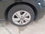  Volkswagen  Golf  VOLKSWAGEN / 2019 / 5P / BERLINA 2.0 TDI SCR 85KW LIFE DSG #17