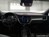  Volvo  XC60 VOLVO  / 2017 / 5P / SUV D4 GEARTR. R-DESIGN #3
