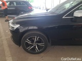  Volvo  XC60 VOLVO  / 2017 / 5P / SUV D4 GEARTR. R-DESIGN #76