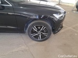  Volvo  XC60 VOLVO  / 2017 / 5P / SUV D4 GEARTR. R-DESIGN #80