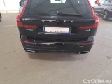  Volvo  XC60 VOLVO  / 2017 / 5P / SUV D4 GEARTR. R-DESIGN #86