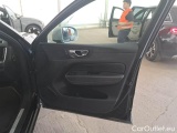  Volvo  XC60 VOLVO  / 2017 / 5P / SUV D4 GEARTR. R-DESIGN #132