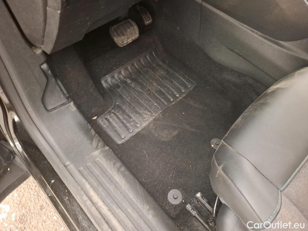  Citroen  C4  X Feel Pack 1.2 PureTech 130CV BVA8 6E #8