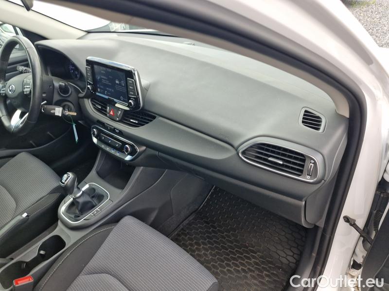  Hyundai  i30   cw (PD)(2017->)  1.5i CVVT Comfort kombi 5d #9