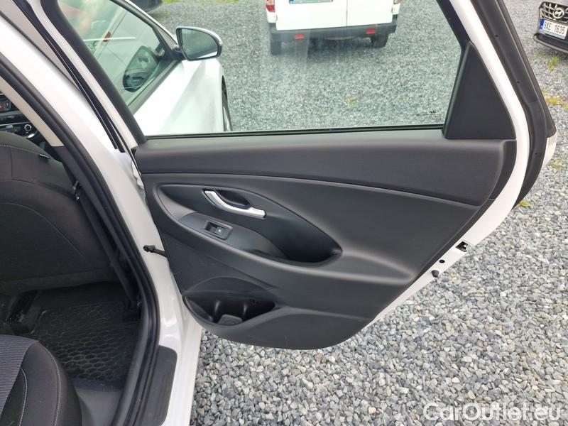  Hyundai  i30   cw (PD)(2017->)  1.5i CVVT Comfort kombi 5d #24