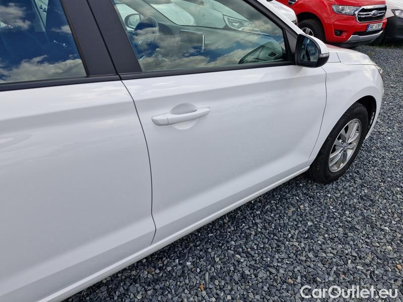  Hyundai  i30   cw (PD)(2017->)  1.5i CVVT Comfort kombi 5d #25