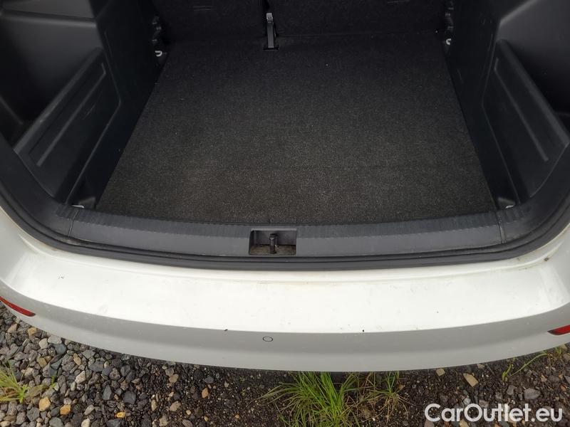  Skoda  Fabia  Combi (2015)  Com.1.0TSI 70 Ambition #12