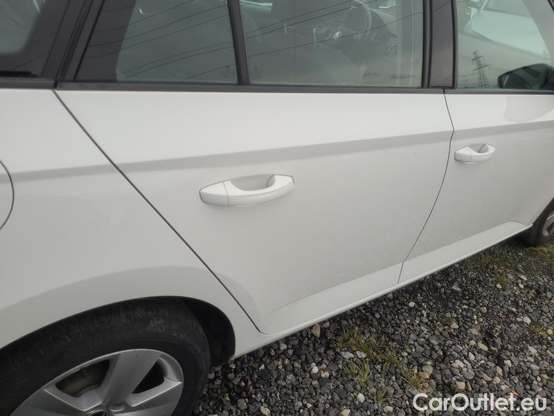  Skoda  Fabia  Combi (2015)  Com.1.0TSI 70 Ambition #17