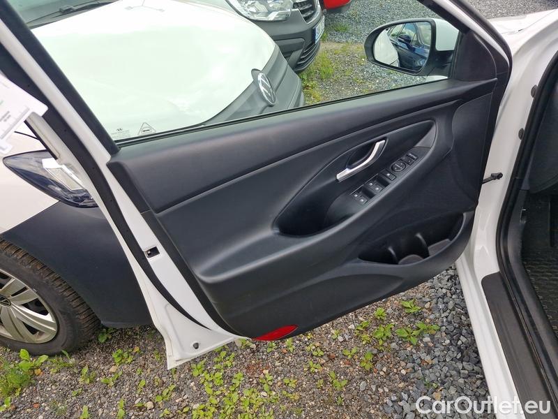  Hyundai  i30   cw (PD)(2017->)  1.5i CVVT Comfort kombi 5d #12